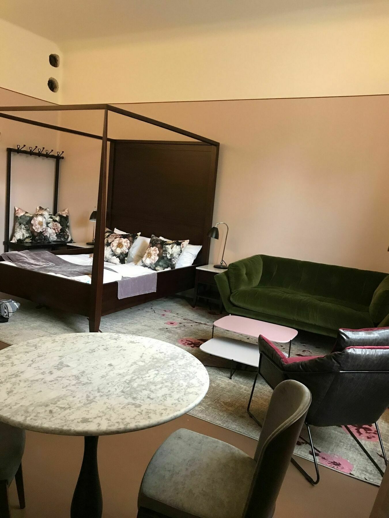 The Company - The Sweet 4* Oslo